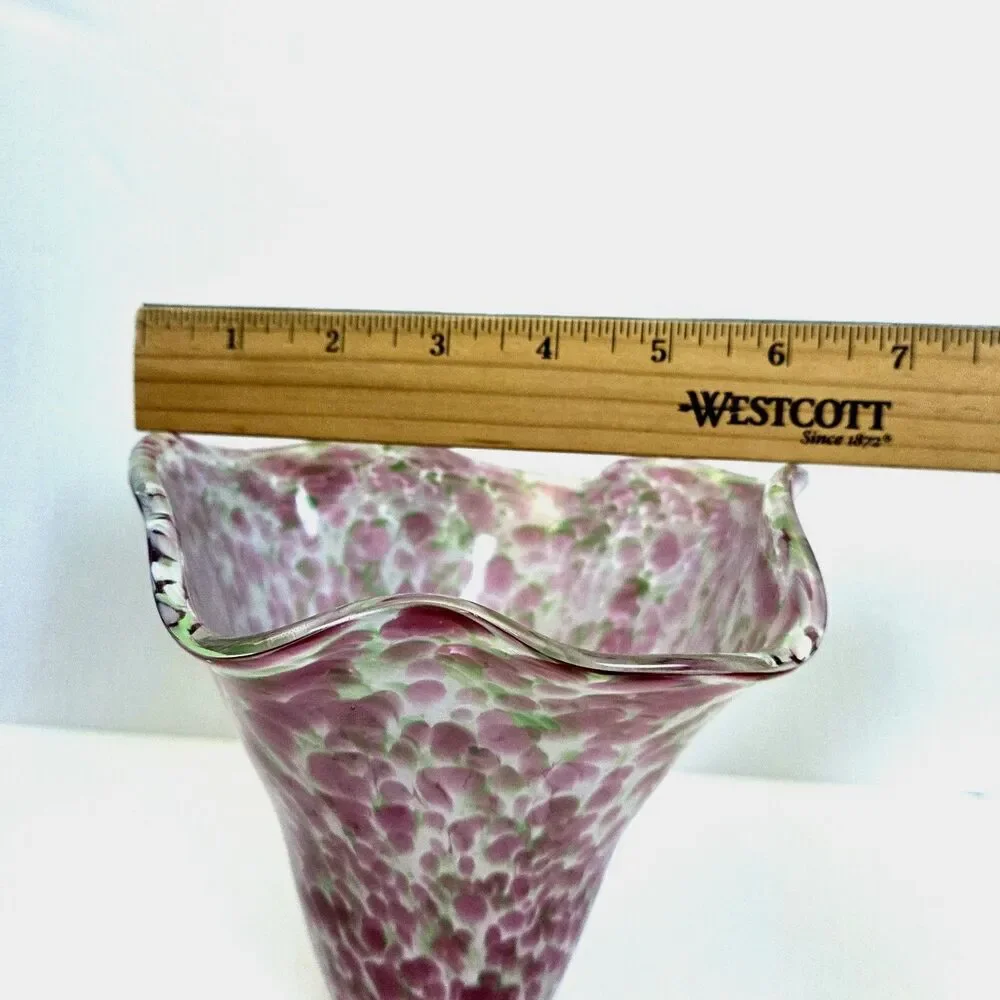 MCM burton + BURTON Artglass Vase Ruffle Edge Pink/Green Confetti Approx 6.5